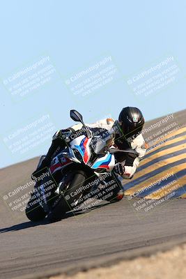 media/Feb-12-2022-SoCal Trackdays (Sat) [[3b21b94a56]]/Turn 12 (140pm)/